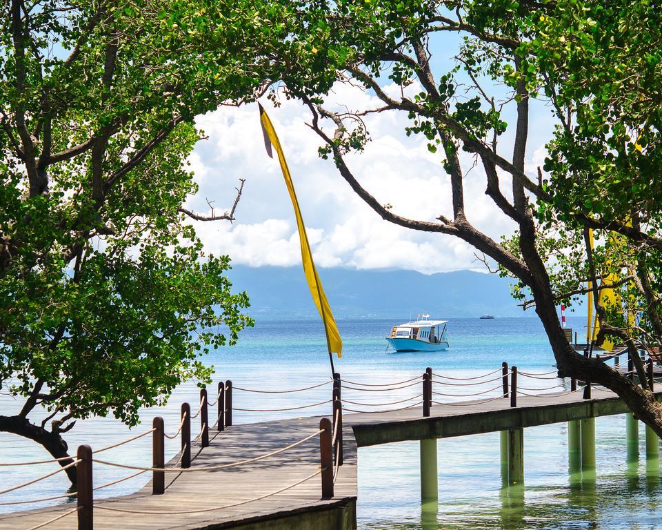 Bunaken Oasis Dive Resort And Spa Экстерьер фото